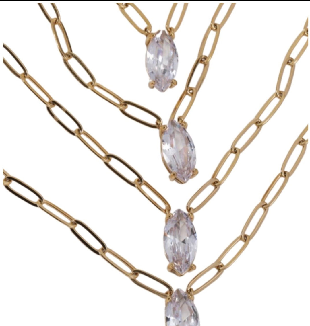 GOLD + DIAMOND PENDANT NECKLACE